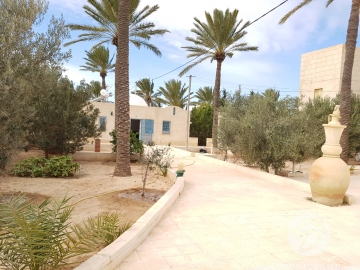  L 234 -  Sale  Furnished Villa Djerba
